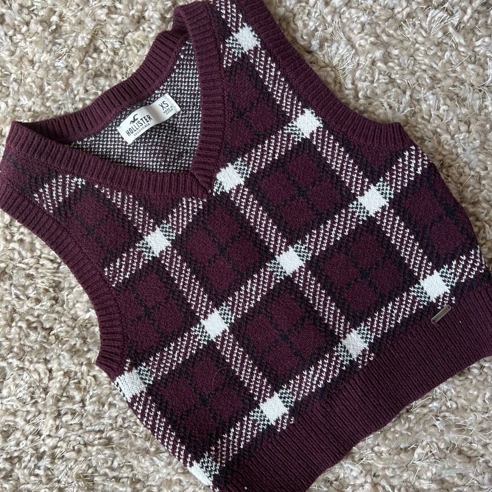 Hollister Sweater Vest